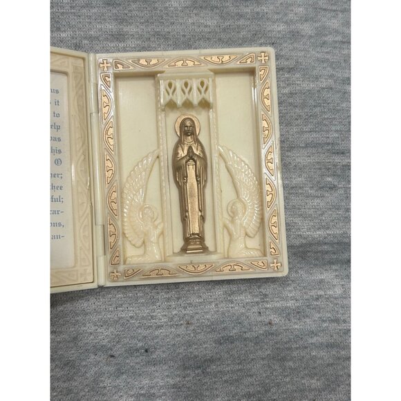 Vintage Jesus Virgin Mary with Prayer in Box Rosary Holder - Picture 3 of 6